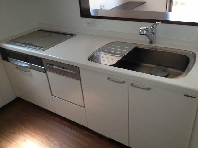 Kitchen. Room (August 2013) Shooting