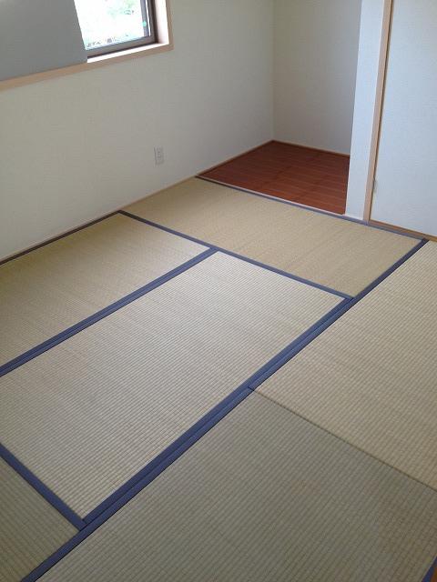 Non-living room. Room (August 2013) Shooting