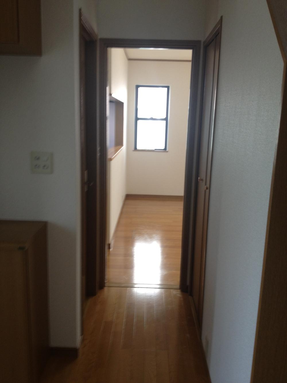 Same specifications photos (Other introspection)