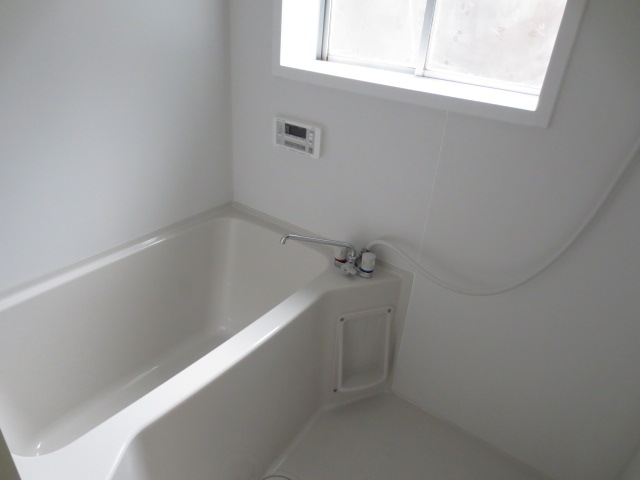 Bath. With reheating function