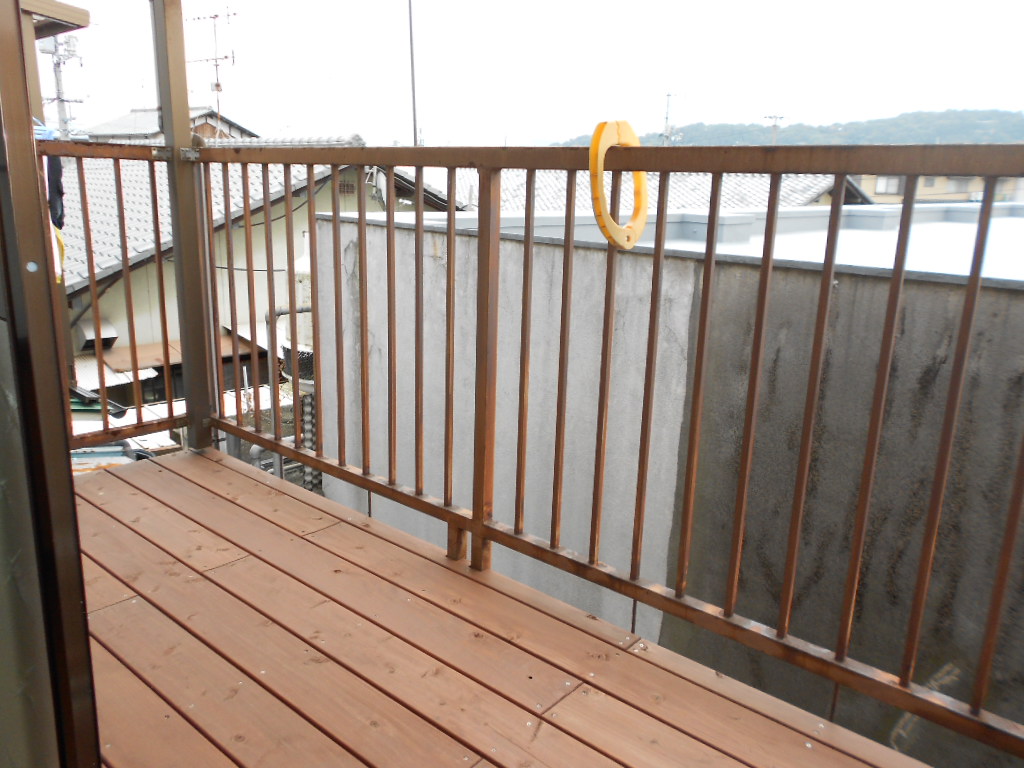 Balcony. Balconies!