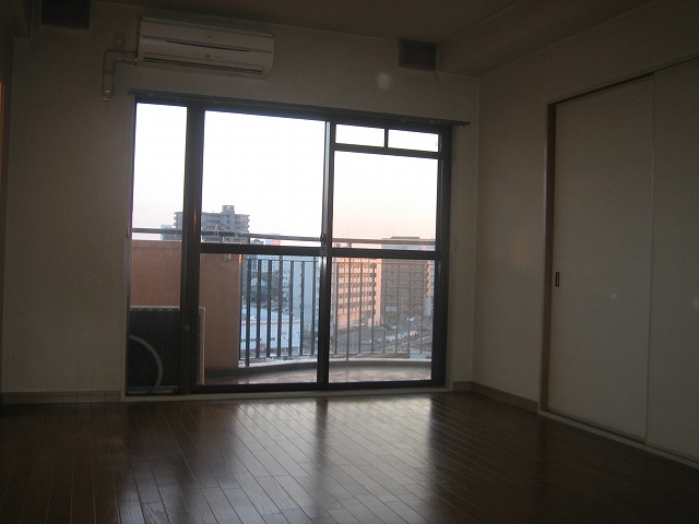 Living and room