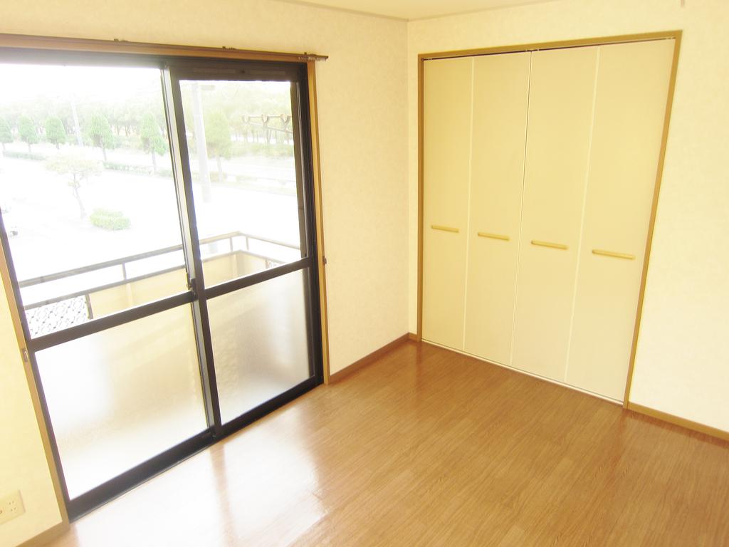Living and room. (O⌒∇⌒o) (o⌒∇⌒o) (o⌒∇⌒o) (o⌒∇⌒o)