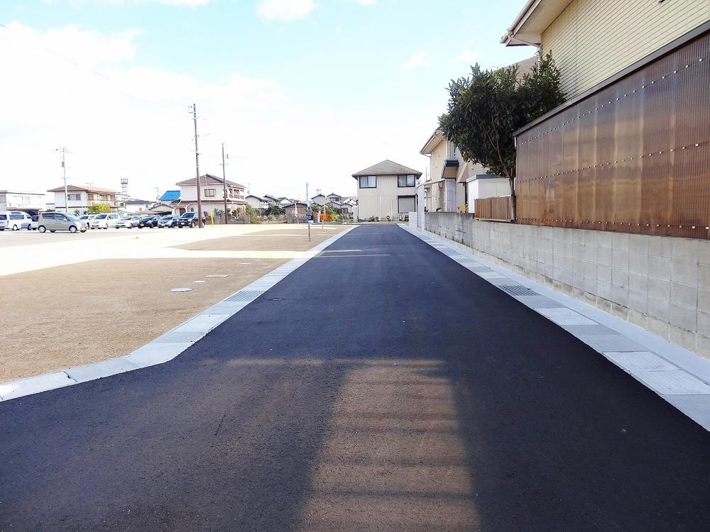 Local photos, including front road