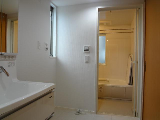 Bathroom. Indoor (July 2013) Shooting