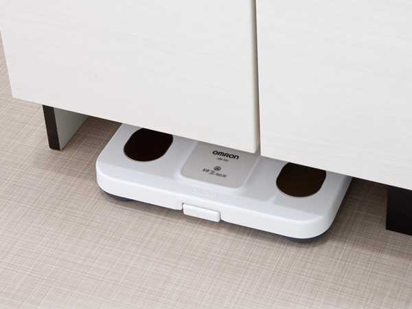 Bathing-wash room.  [Health meter storage space] It has established a health meter storage space at the bottom of the vanity. Also can be stored in smart to look usability is well.