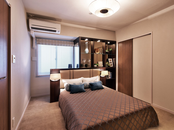 Interior.  [MASTER BEDROOM] (C type)