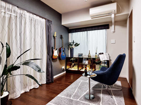 Interior.  [PRIVATE ROOM] (C type)