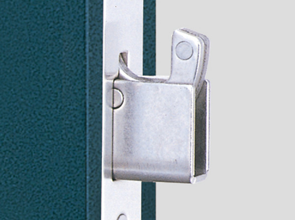 Security.  [Sickle dead bolt] With a sickle dead, It shows the high security performance against violence vandalism, such as the bar attack the strength of the strike are also up. Also, Sickle dead itself is resistant push strength, Both resistance to lateral pressure strength has become a rugged construction and more than 10000N.