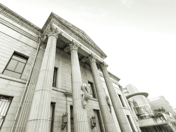 Surrounding environment. Renaiss Hall (about 300m / 4-minute walk)