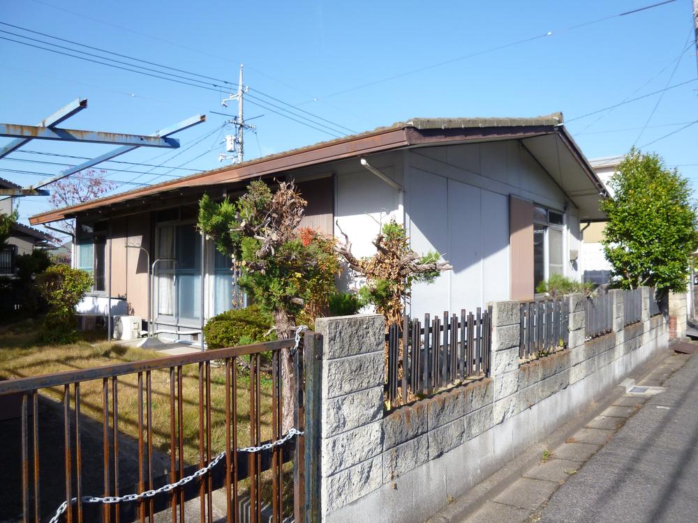 Local appearance photo