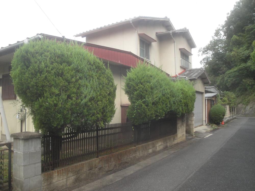 Local appearance photo