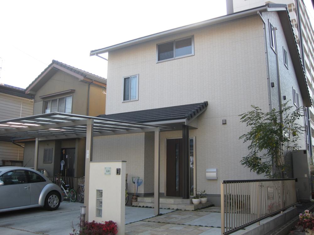 Local appearance photo. Local (12 May 2013) Shooting