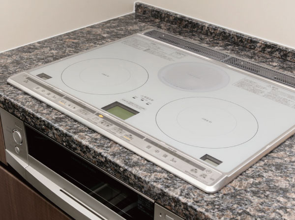 Kitchen.  [IH cooking heater (standard adopted)] It can also support any dish from Toro fire to powerful high-firepower, Easy-to-use and is easy to clean.