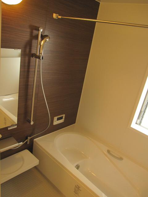 Bathroom. Indoor (12 May 2013) Shooting