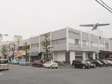 Other Environmental Photo. Bank of China Okayama West Branch: about 800m (about a 10-minute walk) Tomato Bank West City Branch: about 800m (about a 10-minute walk) Moriya surgical clinic: about 450m (walk about 6 minutes) Sawada Ladies Clinic: about 450m (walk about 6 minutes)