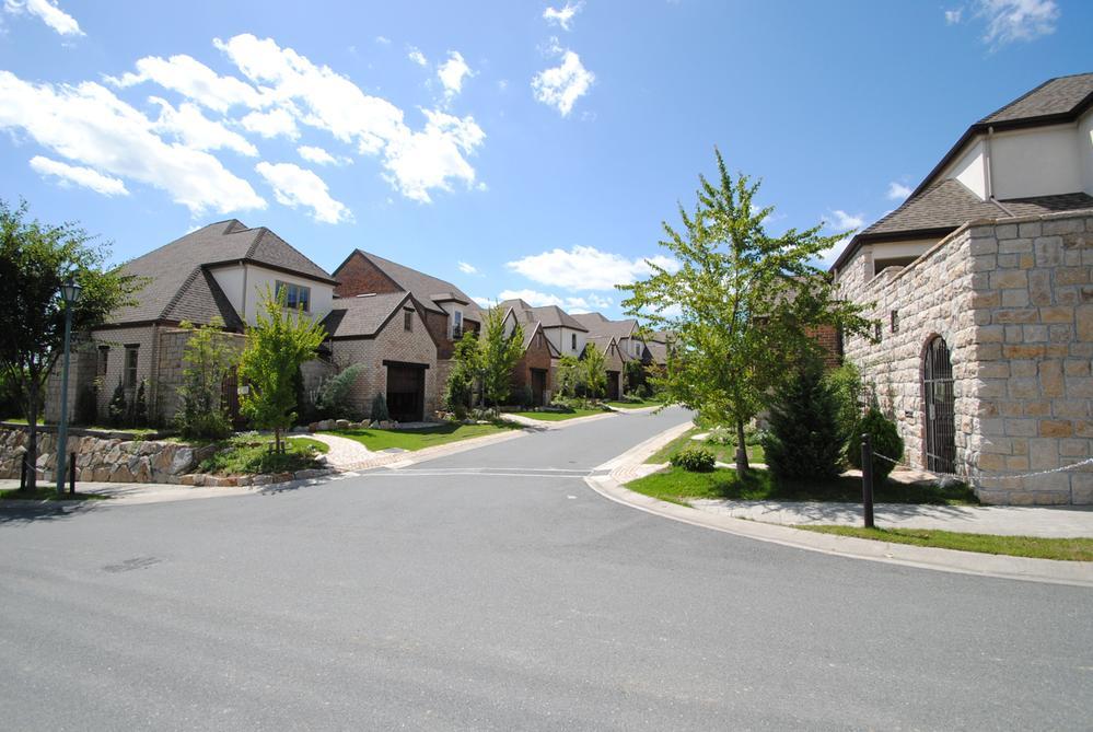 Sale already cityscape photo. Unified planting, Outdoor facility, Street light, Director of the commons, Scenic beauty survived attention to detail