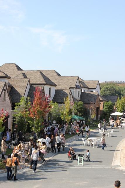 Local photos, including front road. Appearance of goods events