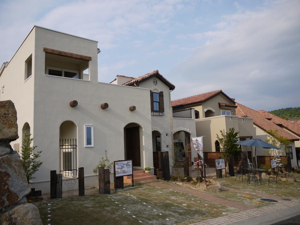 Sale already cityscape photo. Cityscape at dusk, Show a different look also