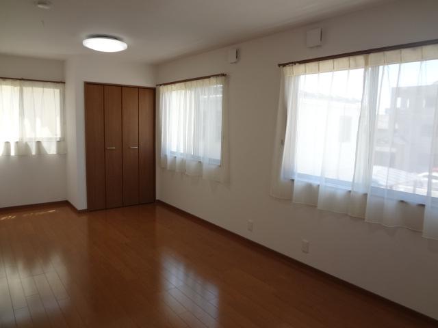 Non-living room. Children's partition is also available room (July 2013) Shooting