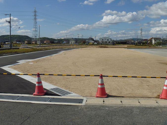 Other local. All five compartment Day is good for subdivision in all compartments facing south