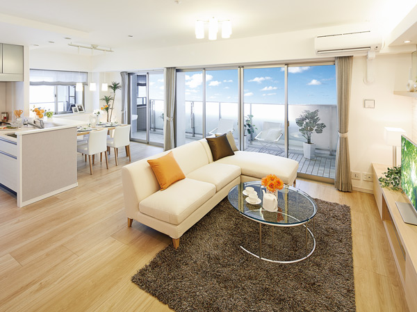 Room and equipment. Precisely because the family space where everyone gather, I want to be a cozy place in each and every. Today's events, Tomorrow's plan, Lively conversation fosters family ties. Casually also of everyday, Irreplaceable moments. About overlaying the day-to-day, Attachment is Yuki deepened along with the live of human memories. (living ・ Dining E type model room)