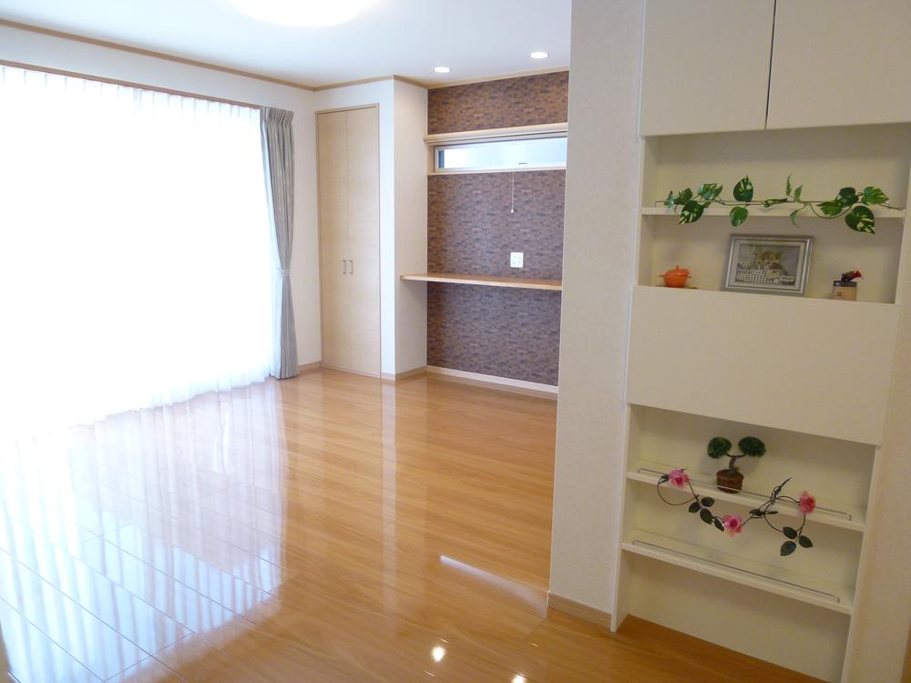 Living. With the decorations a little space, More fashionable