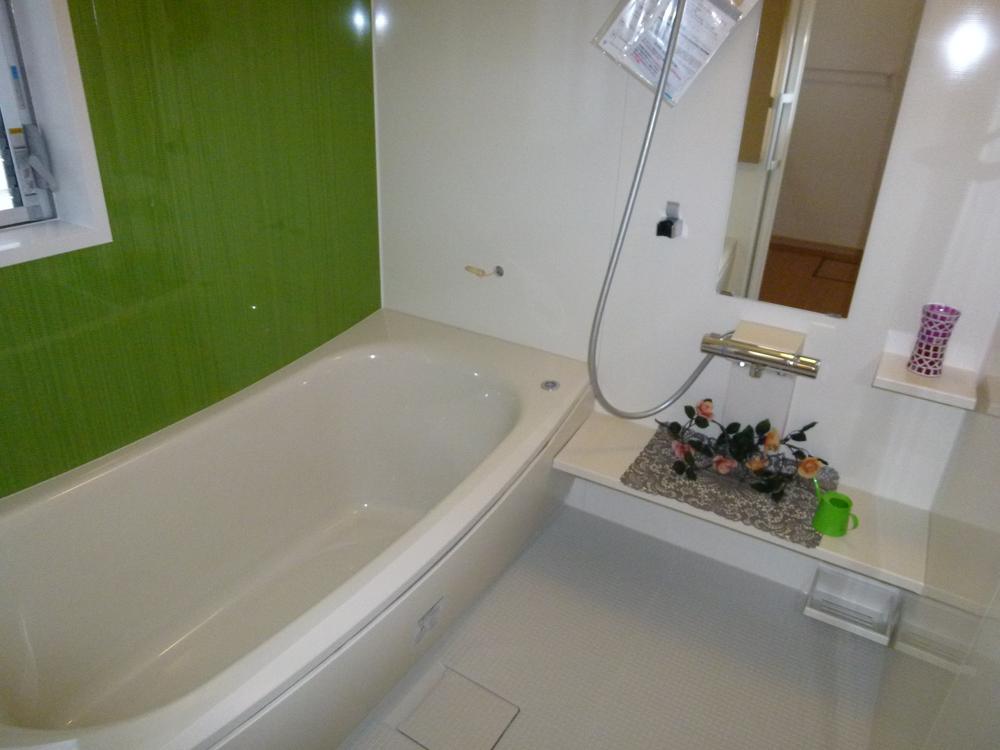 Bathroom. The bathroom also, It is healing green