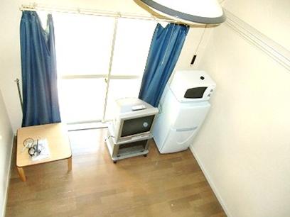 Entrance. Kitchen space following the Western-style