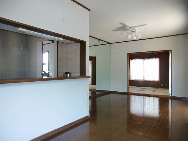 Living and room