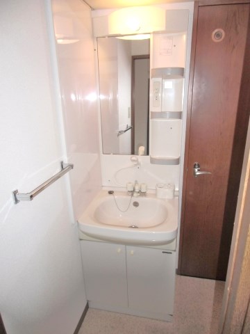 Washroom. Shampoo dresser ☆ 