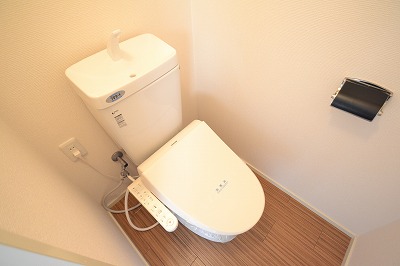 Toilet. In Washlet, Firmly guard the cute ass!