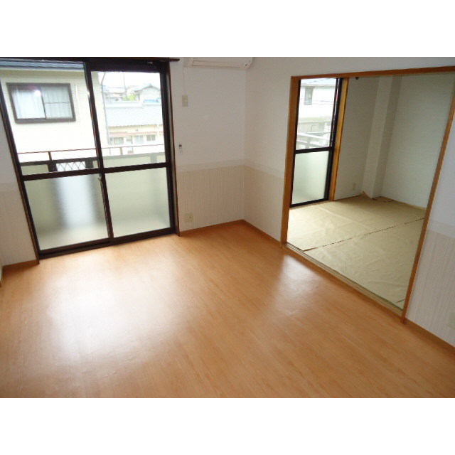 Living and room