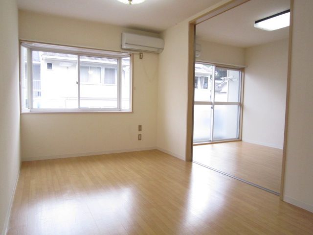 Living and room
