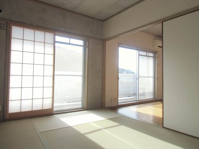 Living and room