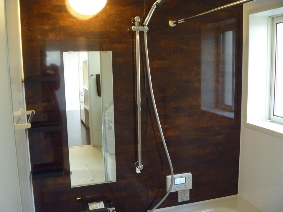 Bathroom. <No. 12 locations> Bathroom