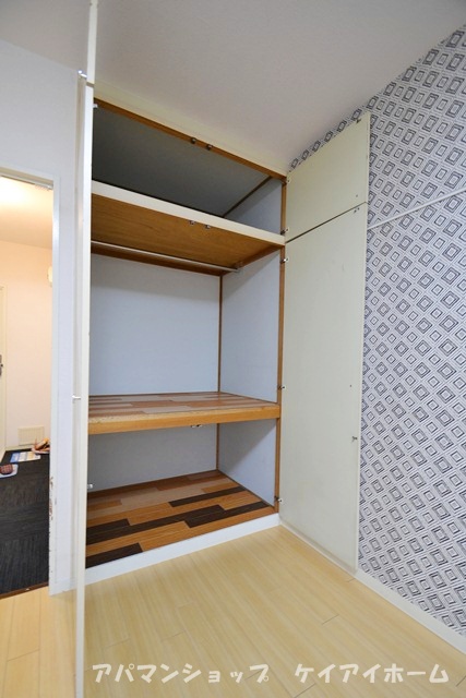 Other room space. I have is wondering what will Shimao in! But planned!