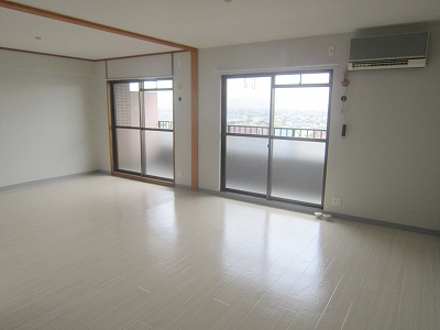 Living and room