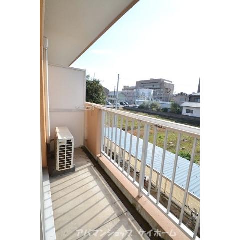 Balcony. Your laundry from the careful checking the weather forecast! ! Pay attention to the sudden rain!