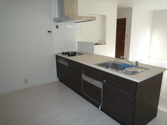 Kitchen. Local (12 May 2012) shooting