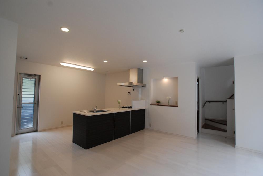 Same specifications photos (living). Local December 2012) Shooting