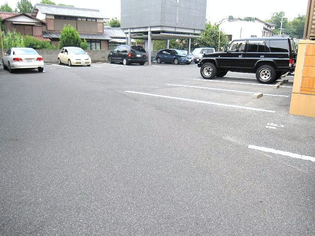 Parking lot