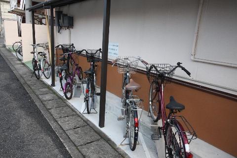 Other room space. Shared space