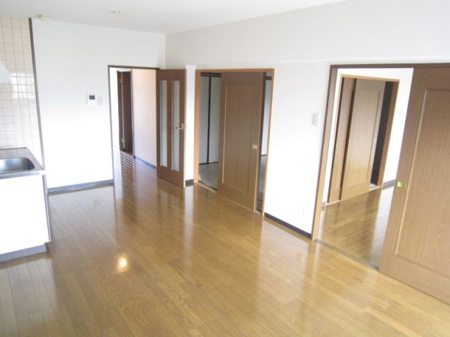 Living and room
