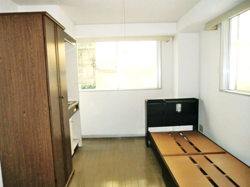 Toilet. Entrance