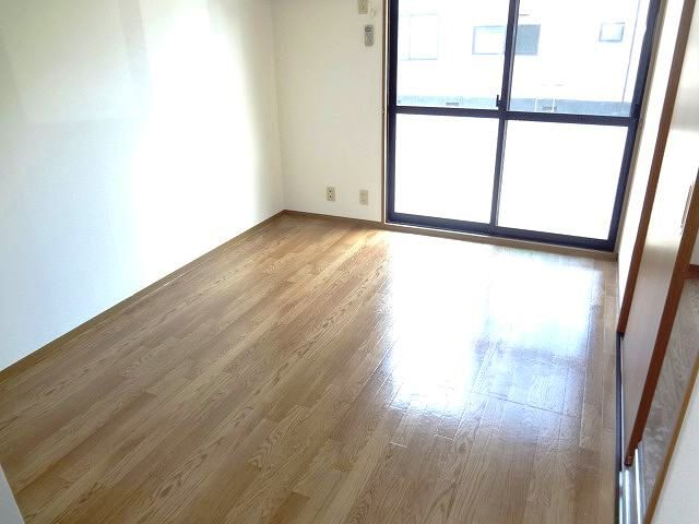 Other room space
