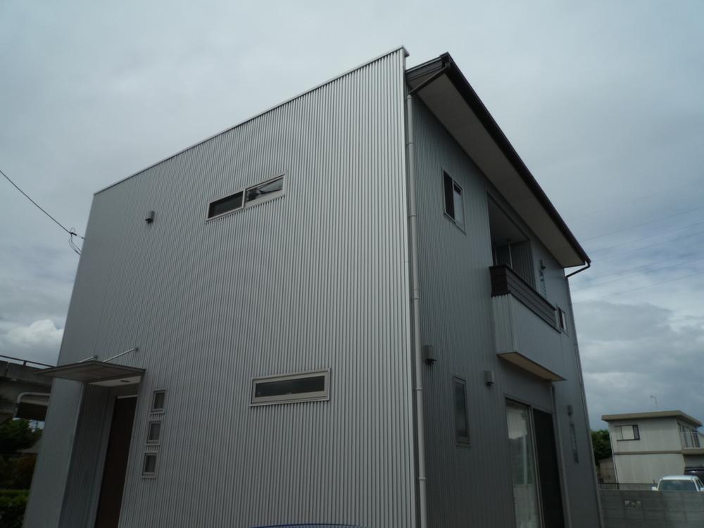 Local appearance photo