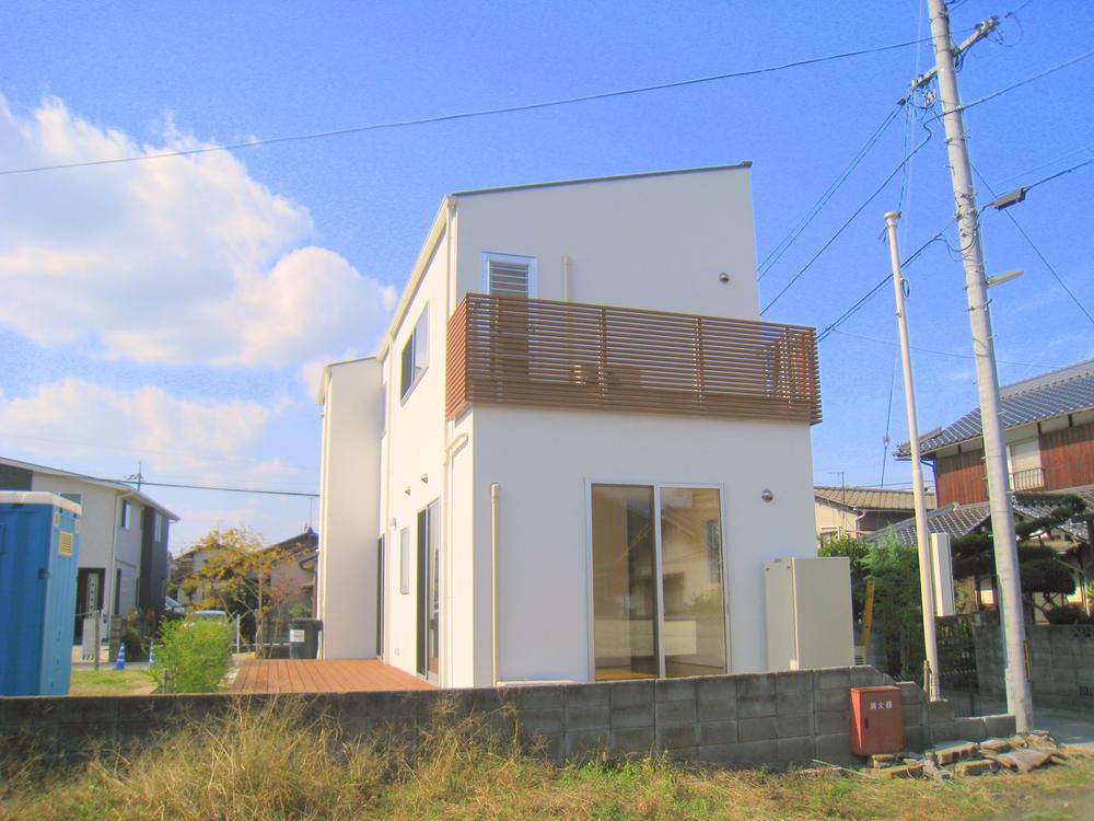 Local appearance photo. East side appearance