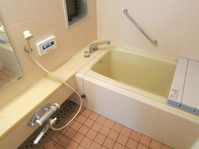 Bath. Reheating, Also it comes with a bathroom dryer with window!
