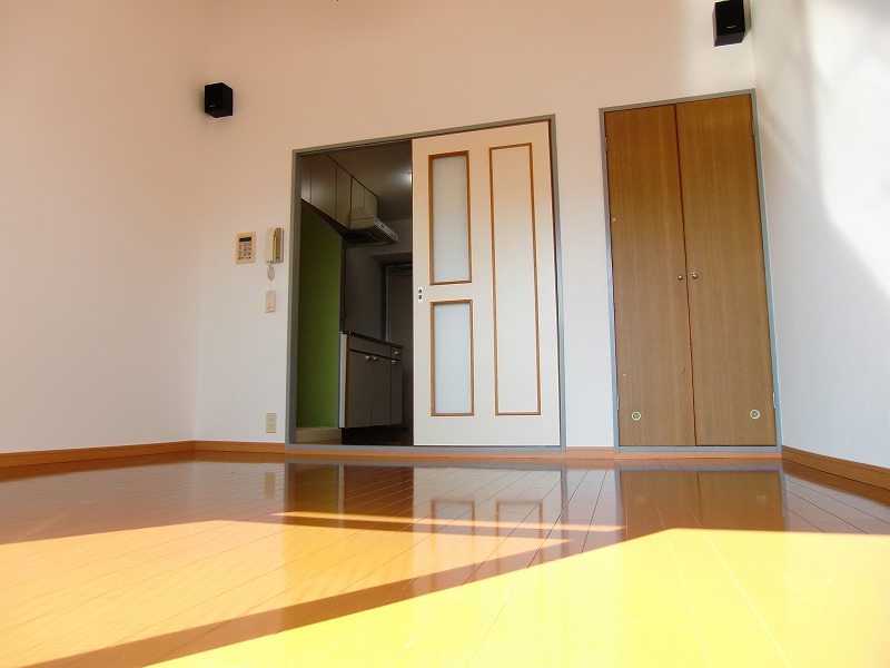 Living and room
